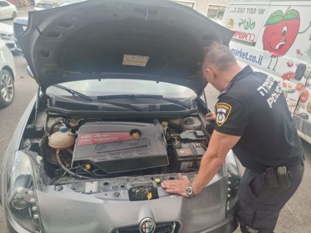 حملة ضد المركبات التي تصدر "صوت طلقات نارية"